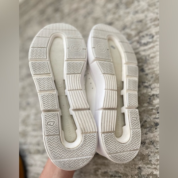 On Cloud The Roger Advantage White Leather Running Athletic Casual Shoes Size 7 - Picture 8 of 15